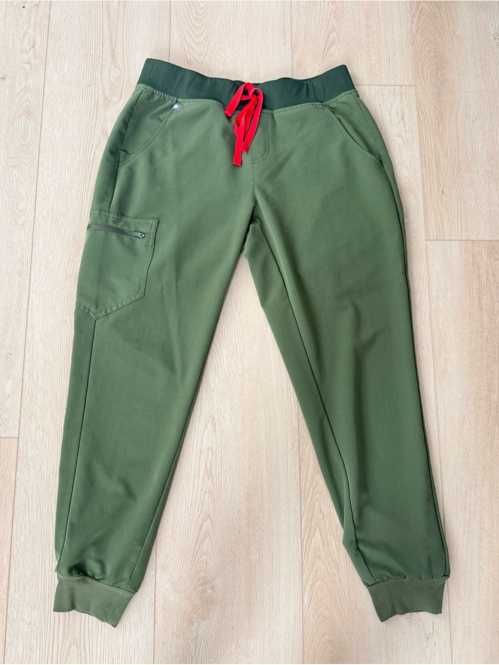 FIGS Women’s M Technical Collection Jogger Scrub Pant Zipper Pockets